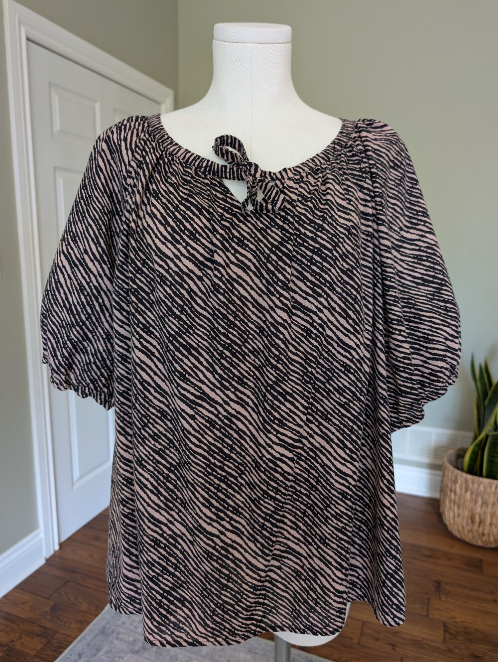 Cleo Zebra Print Cotton Peasant Blouse Tie Neck Puff Sleeve Top XXL